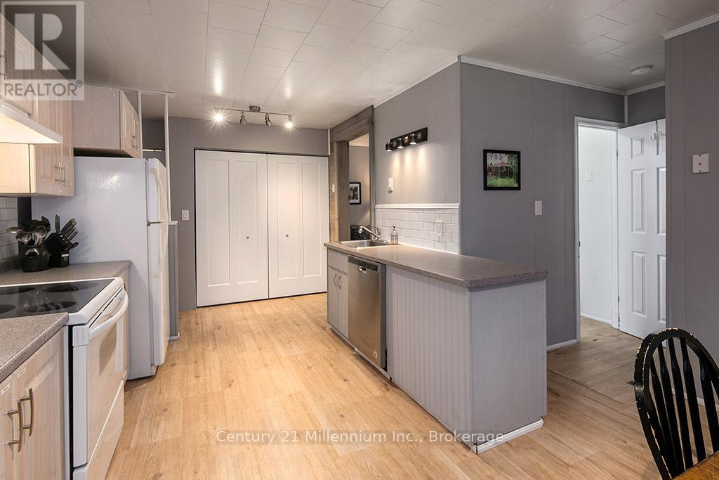 175134 GREY ROAD 30 ROAD - 12