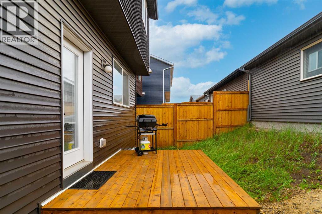 184 Rowmont Boulevard NW - 37