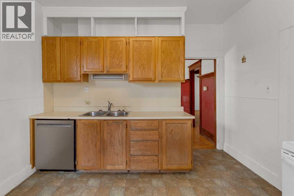 2003 26a Street SW - 19