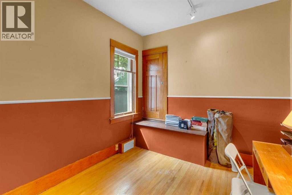 2003 26a Street SW - 28