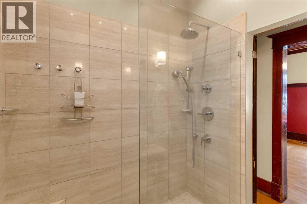 2003 26a Street SW - 27