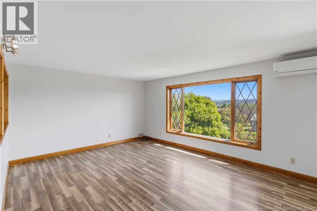 35 Stacey Road - 11