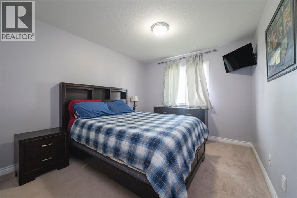 #11 411 Williams Drive - 27