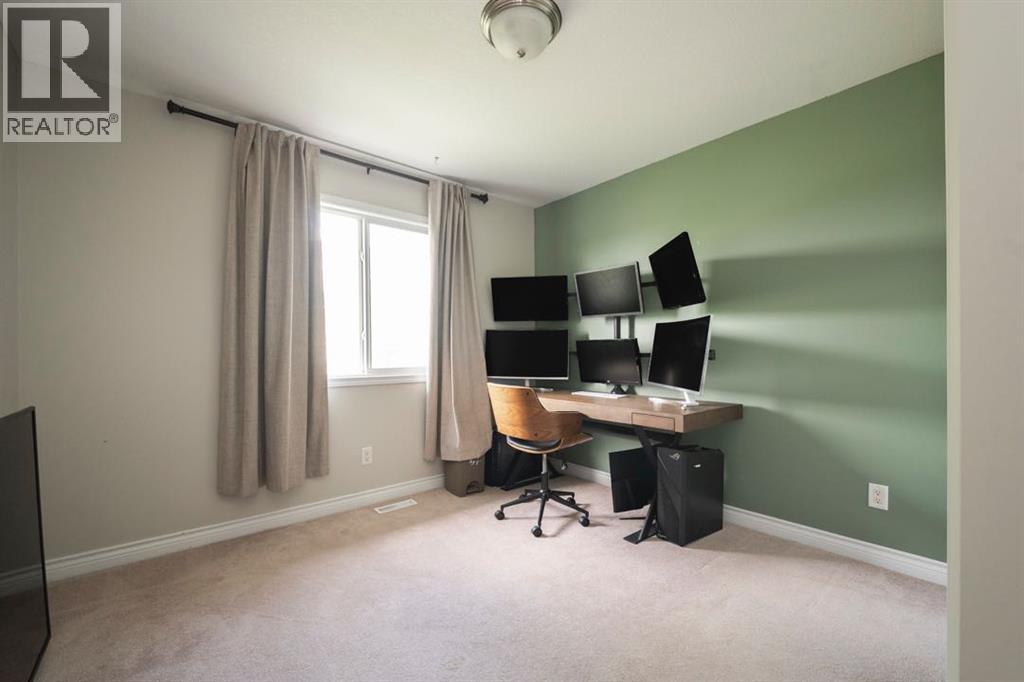 #11 411 Williams Drive - 23
