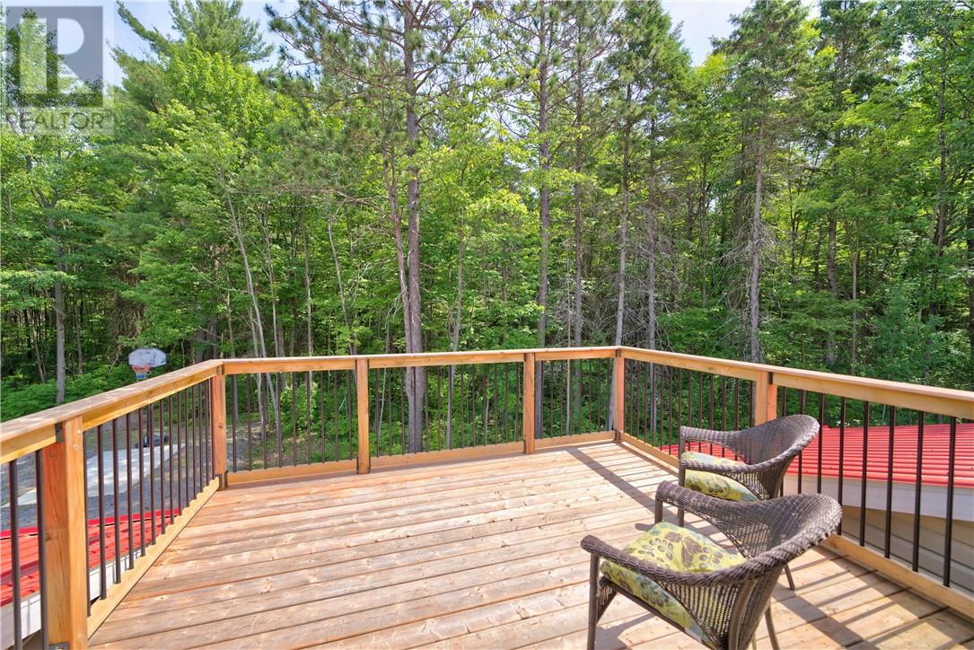 264 Lakeview Drive - 33