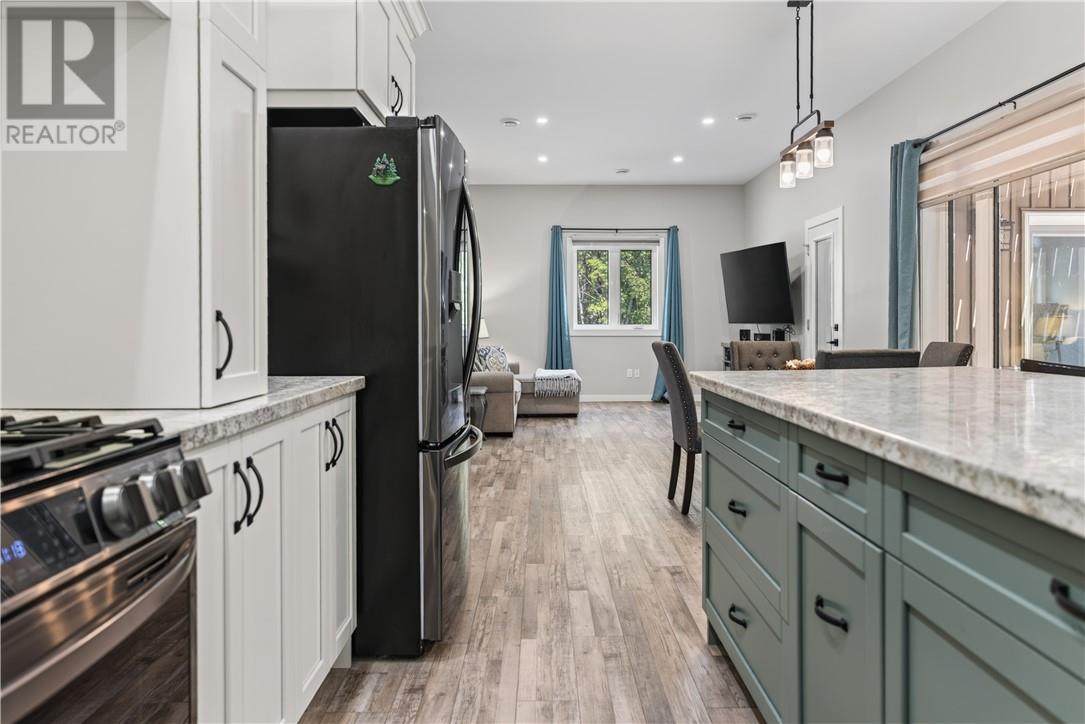 264 Lakeview Drive - 8