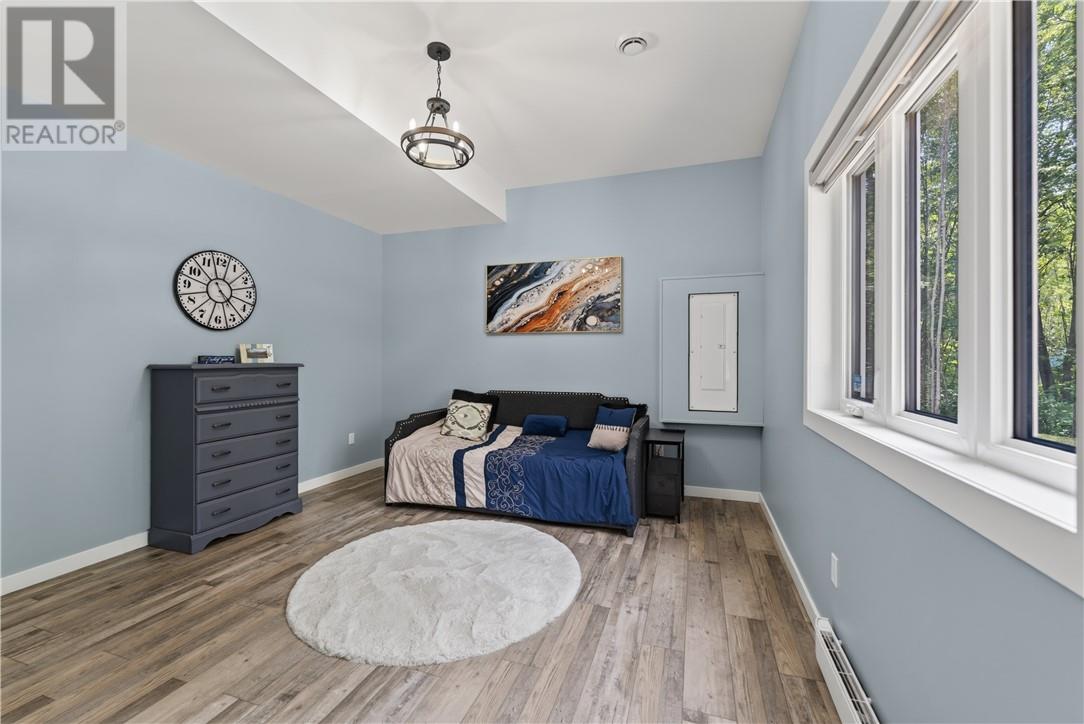 264 Lakeview Drive - 21