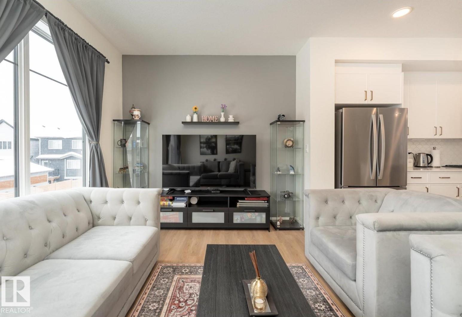 427 39 ST SW - 18