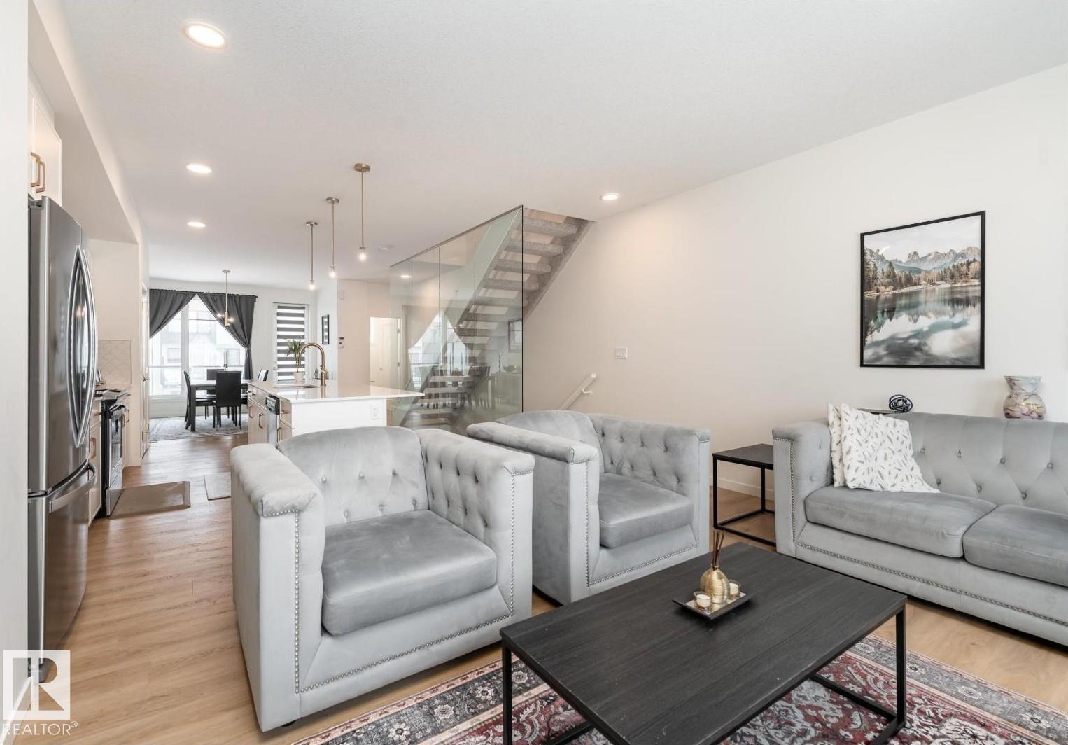 427 39 ST SW - 19