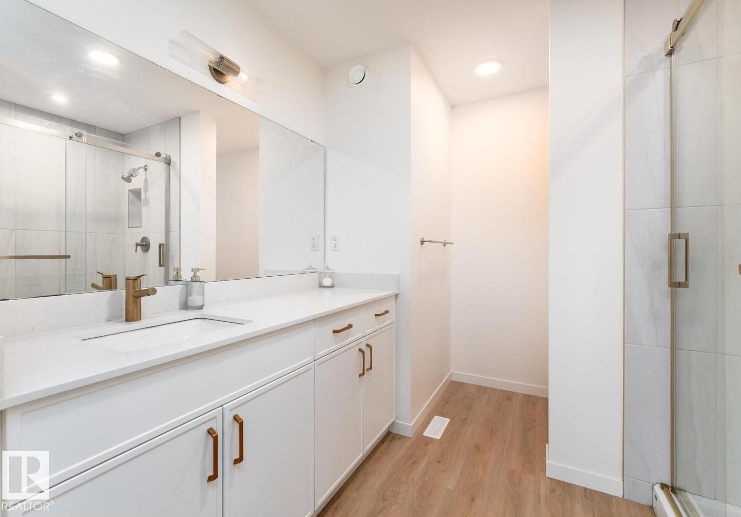 427 39 ST SW - 27