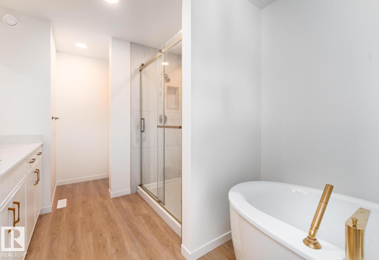 427 39 ST SW - 29