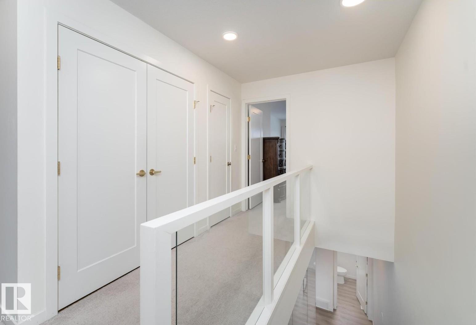427 39 ST SW - 32