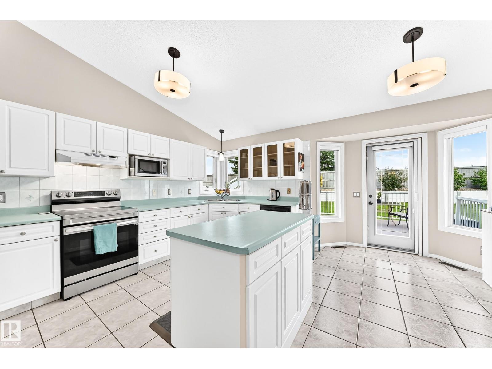 116 HIGHLAND WY - 11