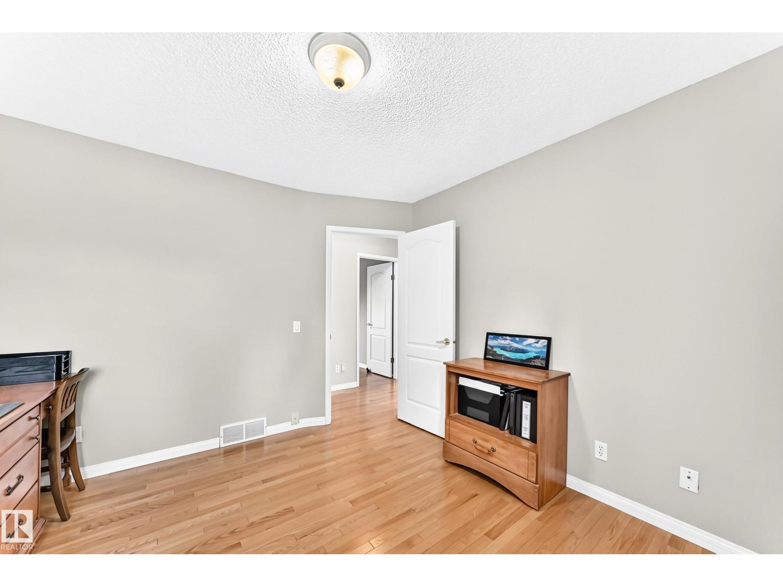 116 HIGHLAND WY - 27
