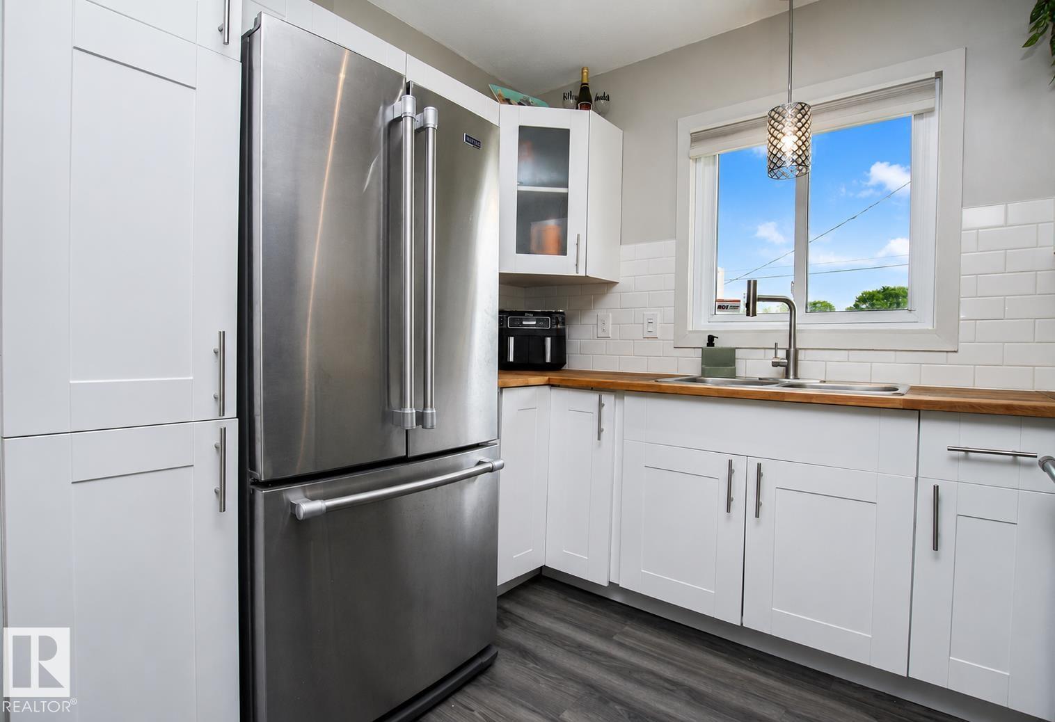 12231 55 ST NW - 11