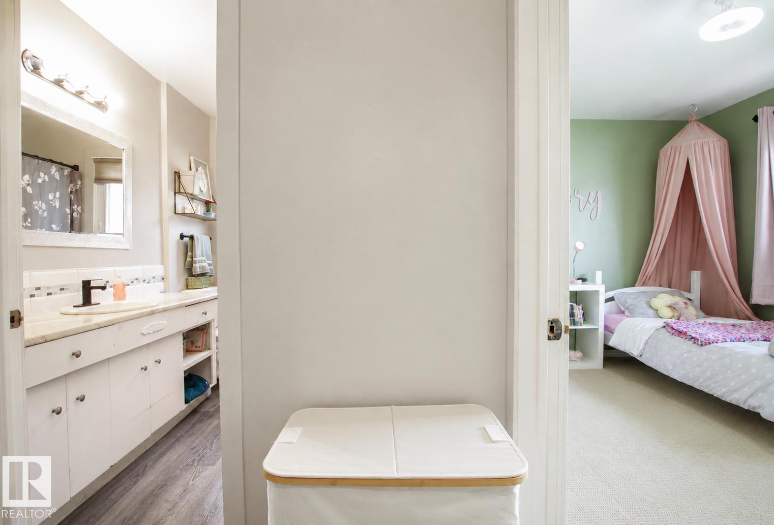 12231 55 ST NW - 22