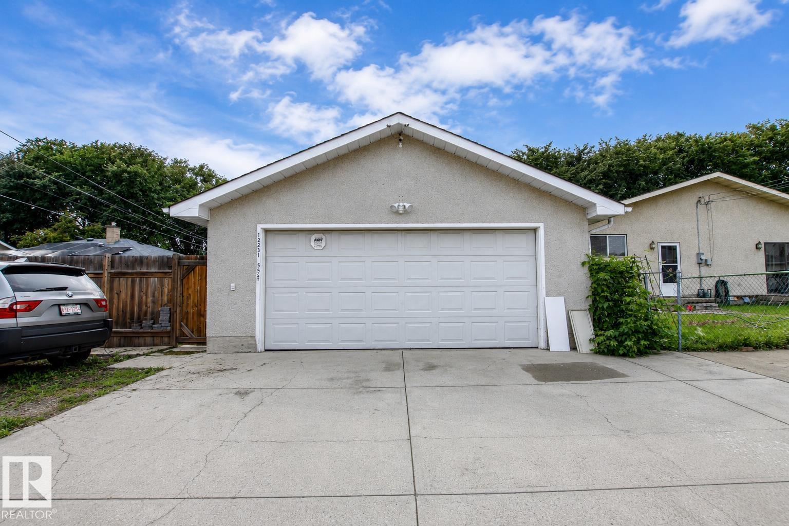 12231 55 ST NW - 31