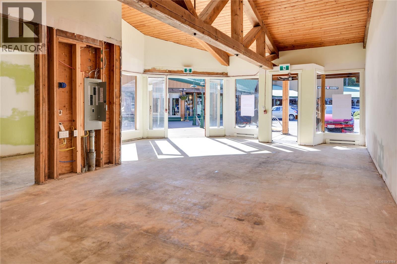 575 North Rd, Gabriola Island — photo 6