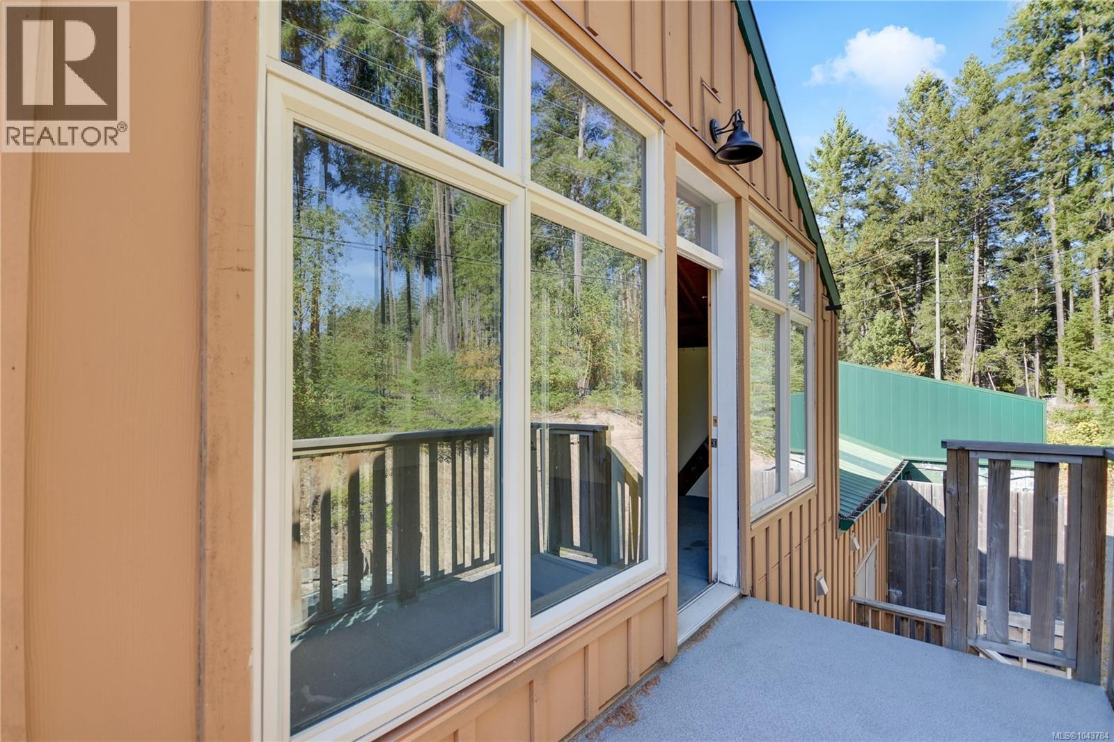 575 North Rd, Gabriola Island — photo 8