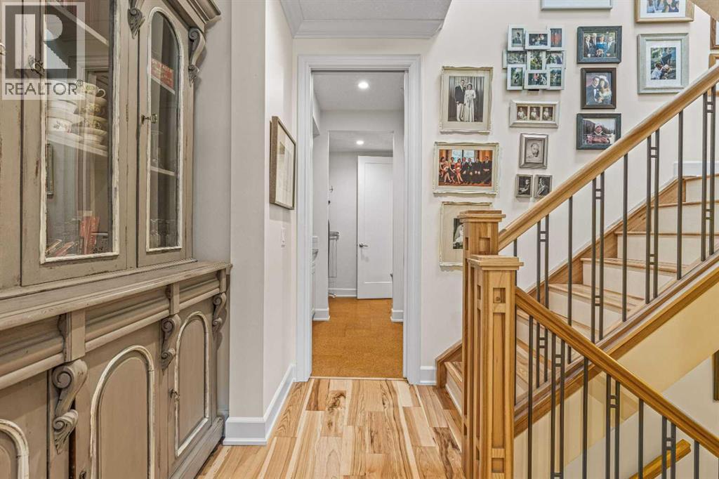 930 9 Street S - 22