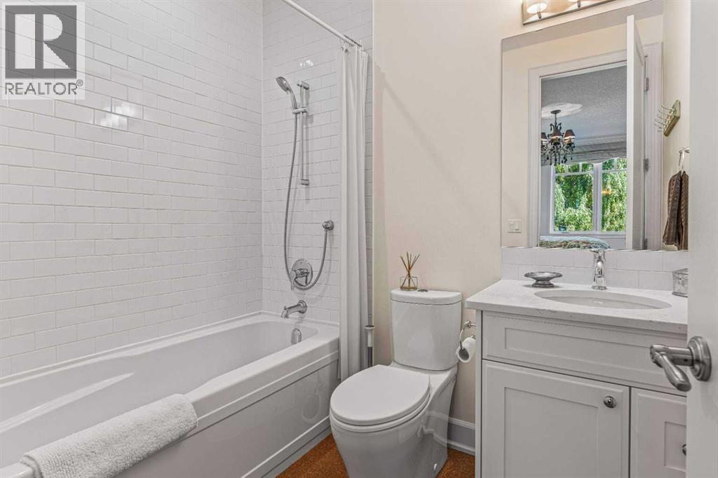 930 9 Street S - 25