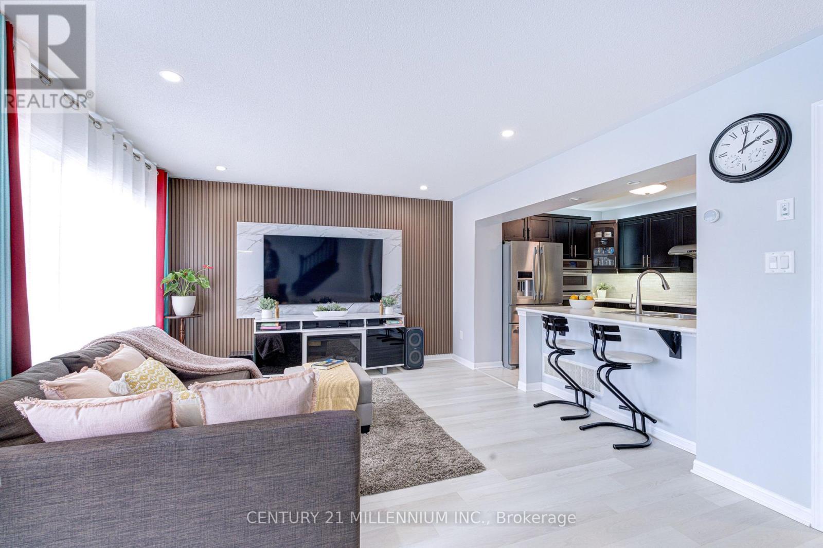 17 REICHERT COURT - 21