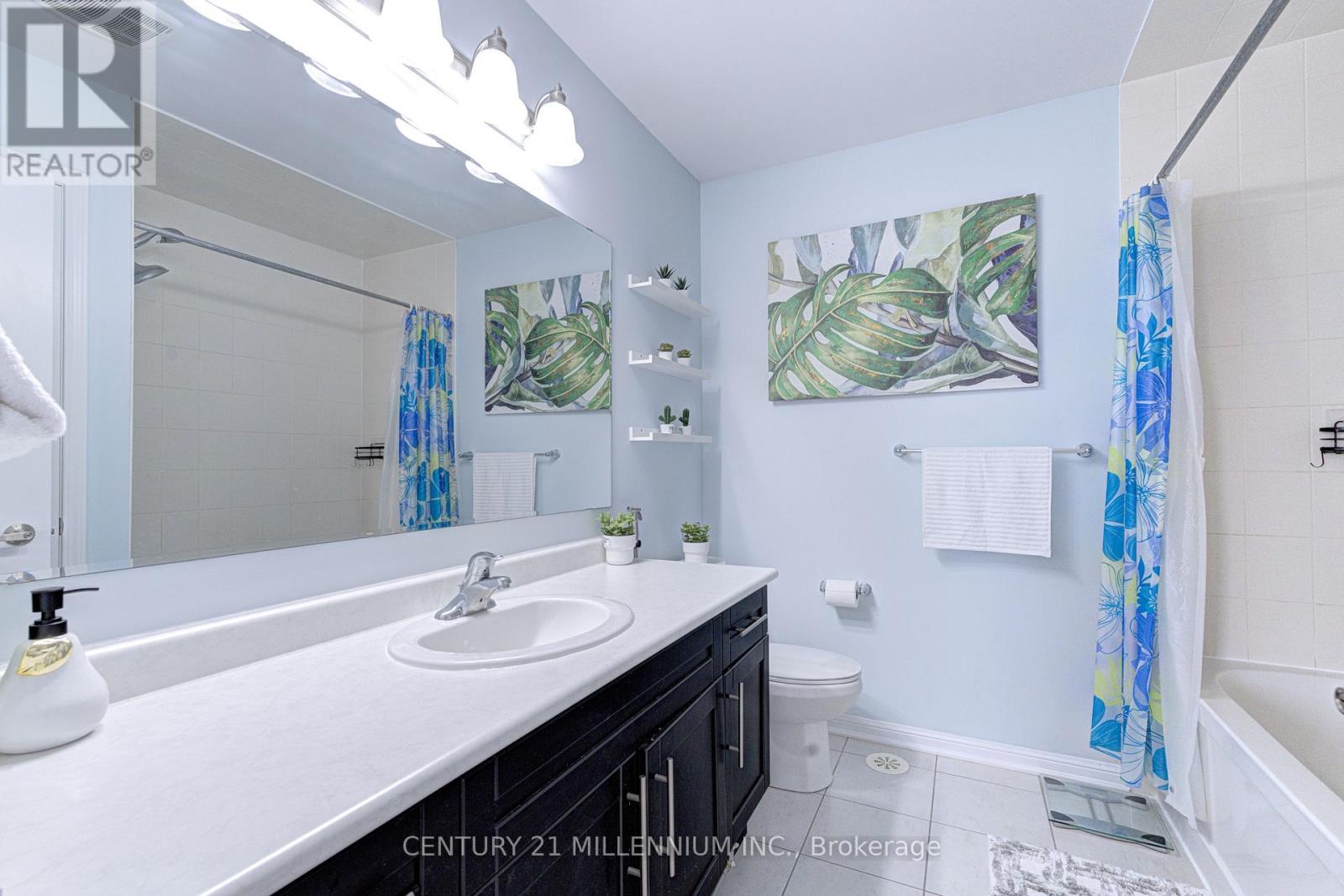 17 REICHERT COURT - 32