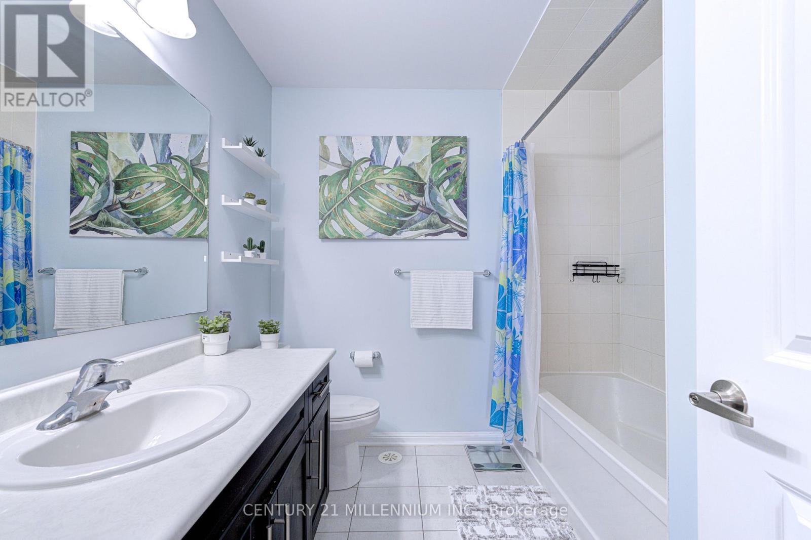 17 REICHERT COURT - 33