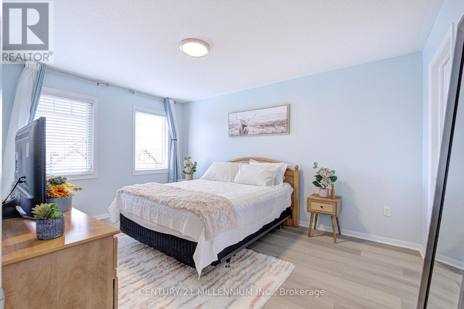 17 REICHERT COURT - 37