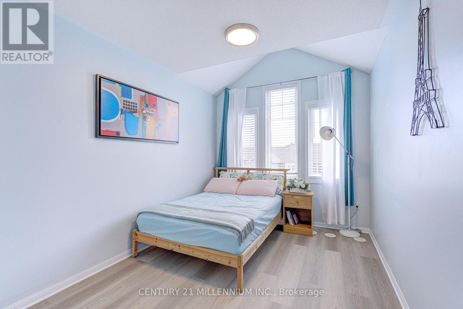 17 REICHERT COURT - 40