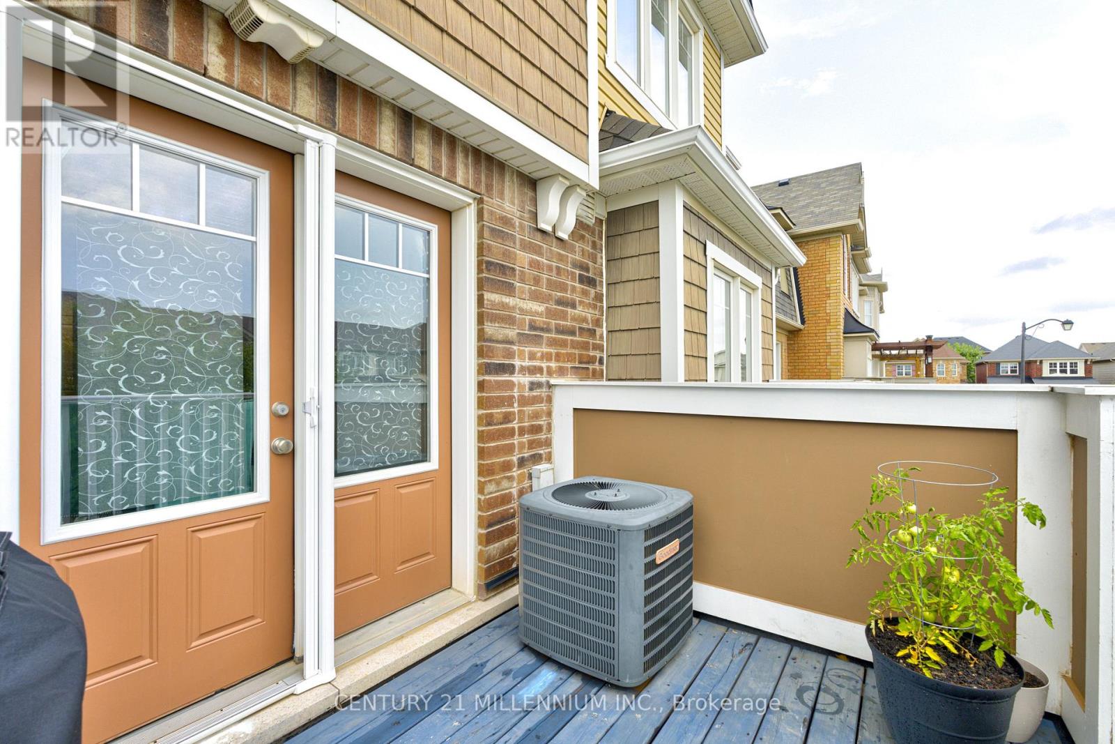 17 REICHERT COURT - 42