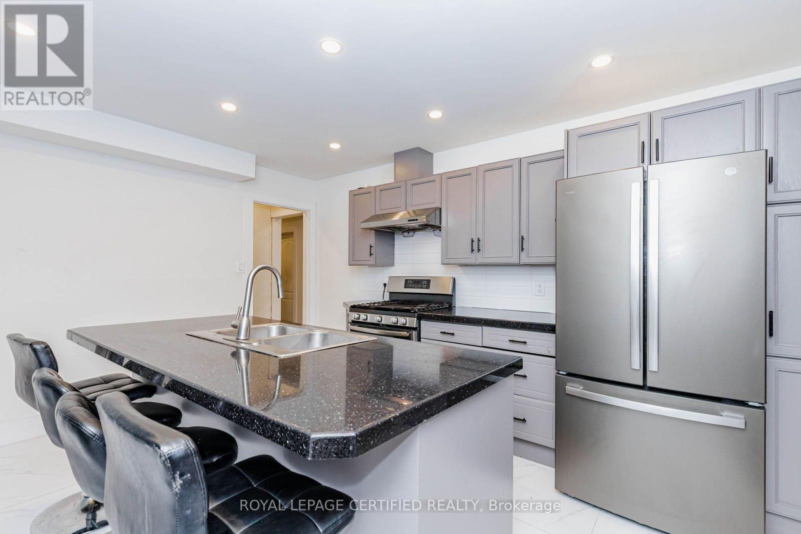 9706 GUELPH LINE - 10