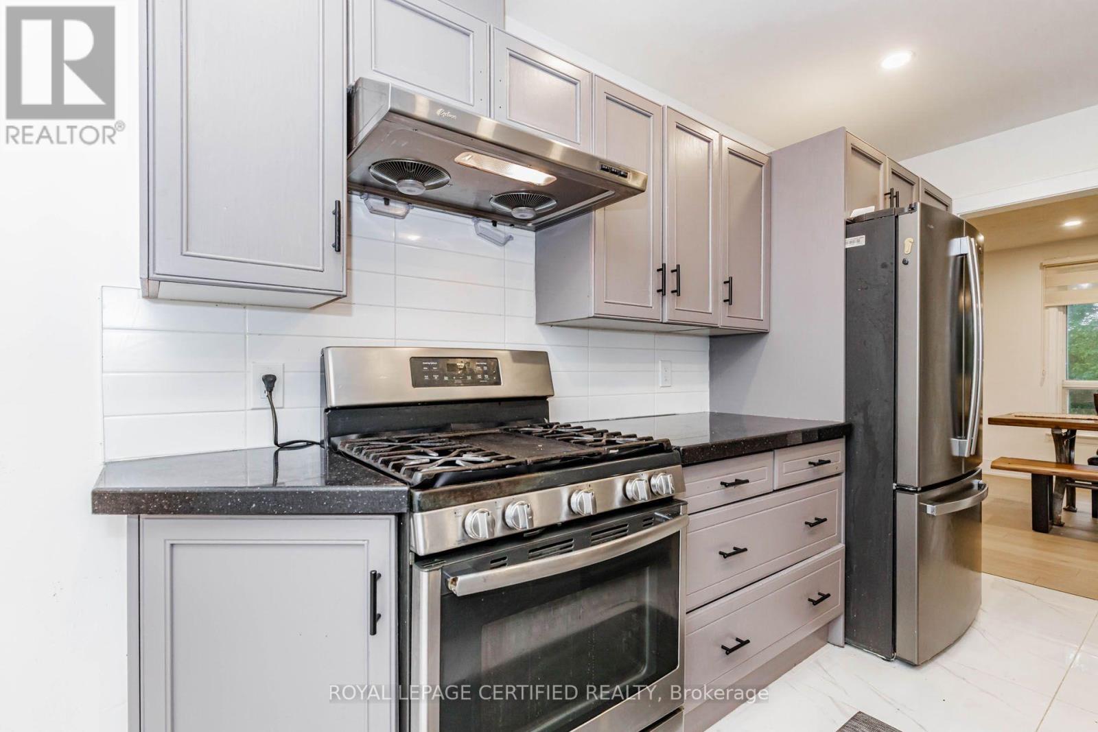 9706 GUELPH LINE - 11