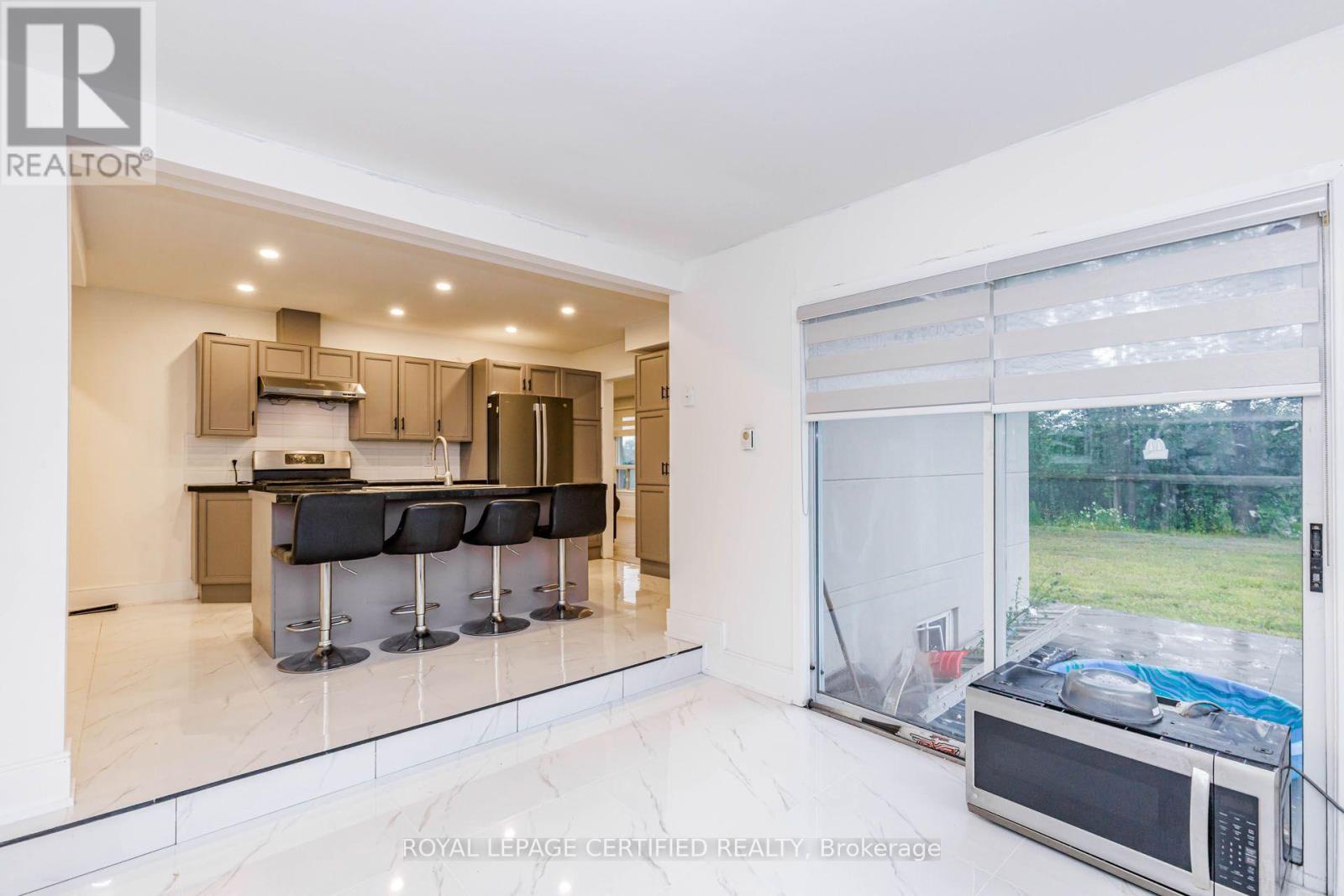 9706 GUELPH LINE - 14