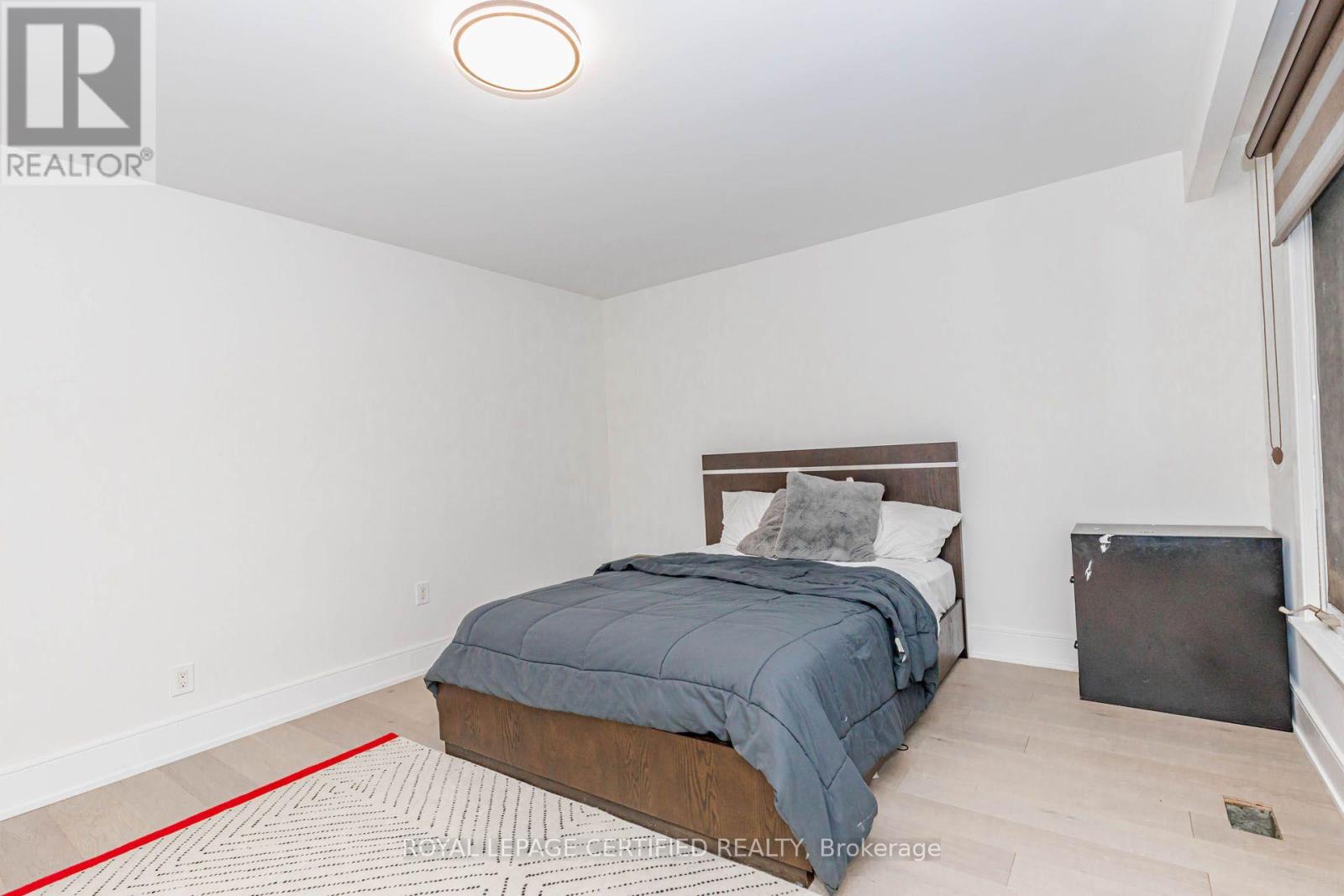 9706 GUELPH LINE - 16