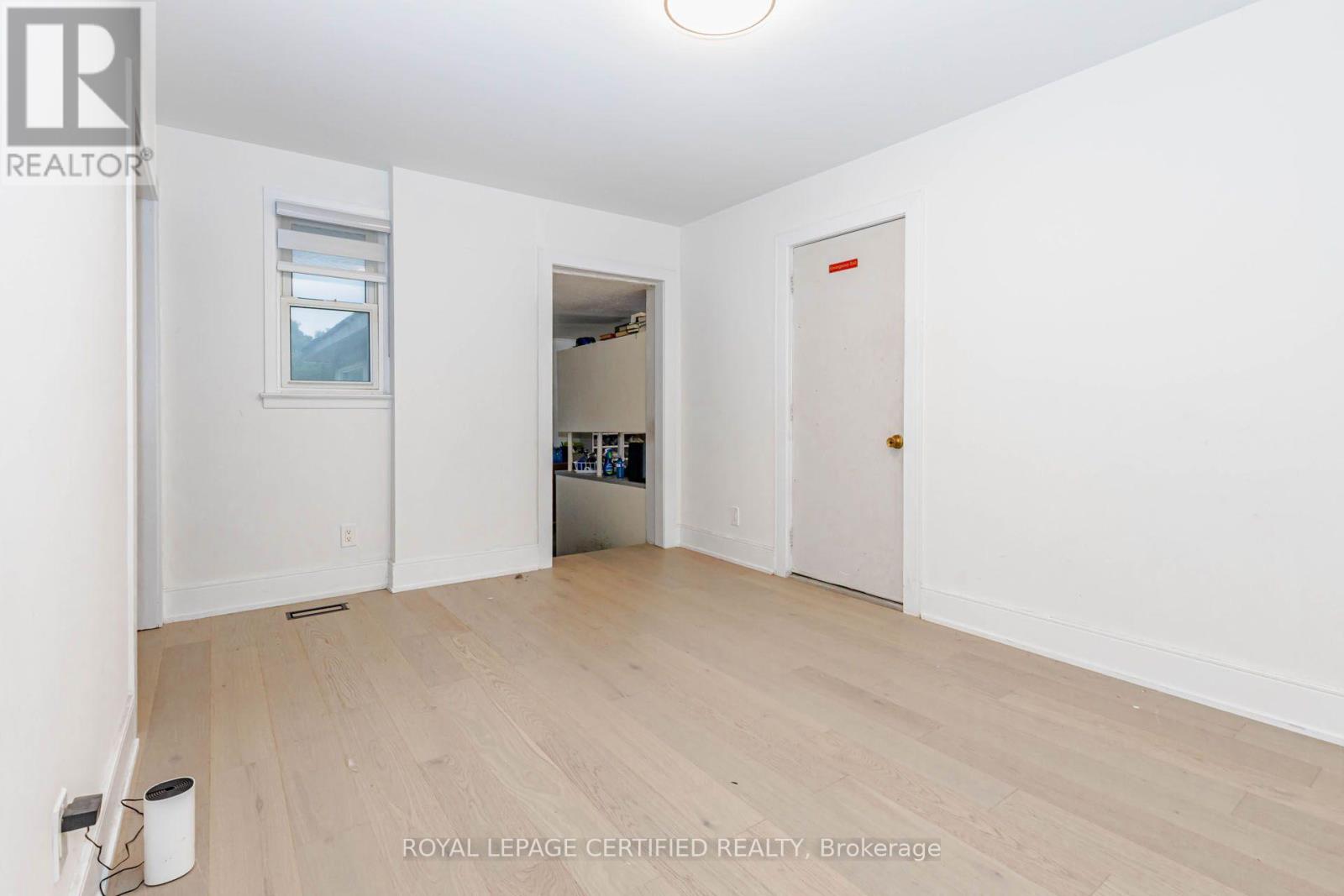 9706 GUELPH LINE - 22