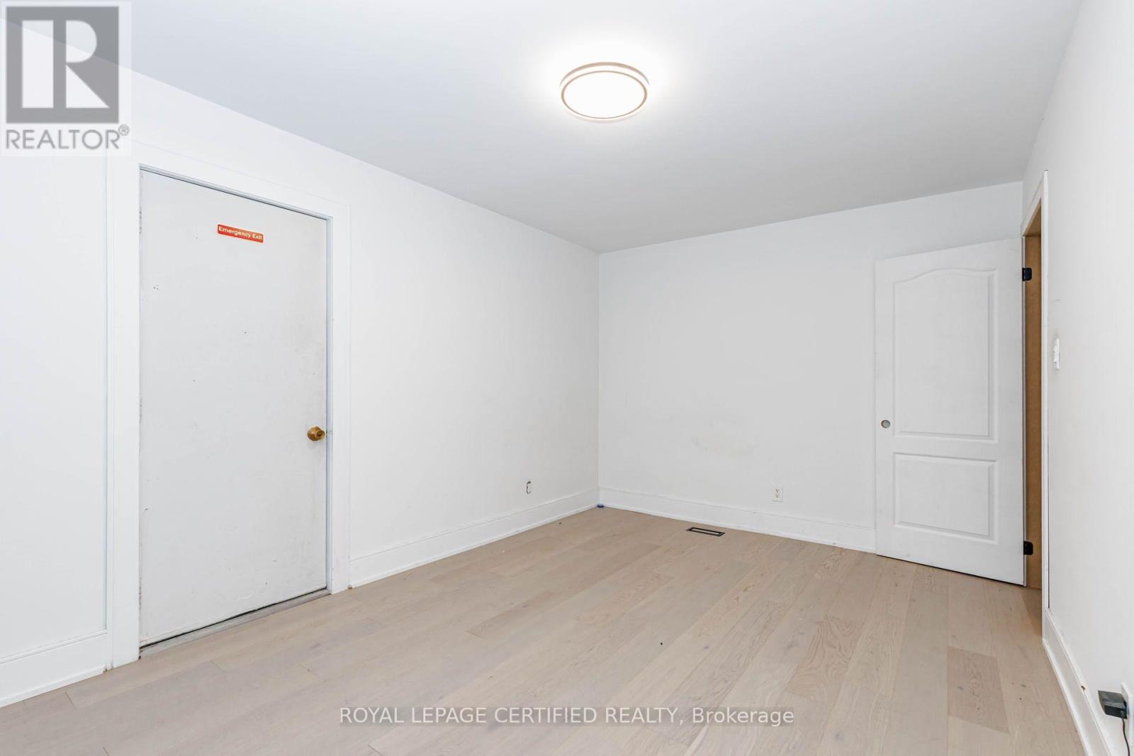 9706 GUELPH LINE - 23