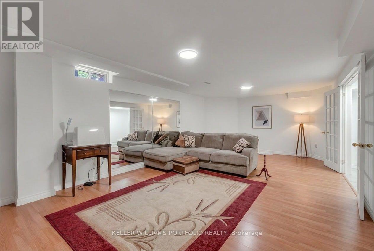 8 VISTA VIEW COURT - 25