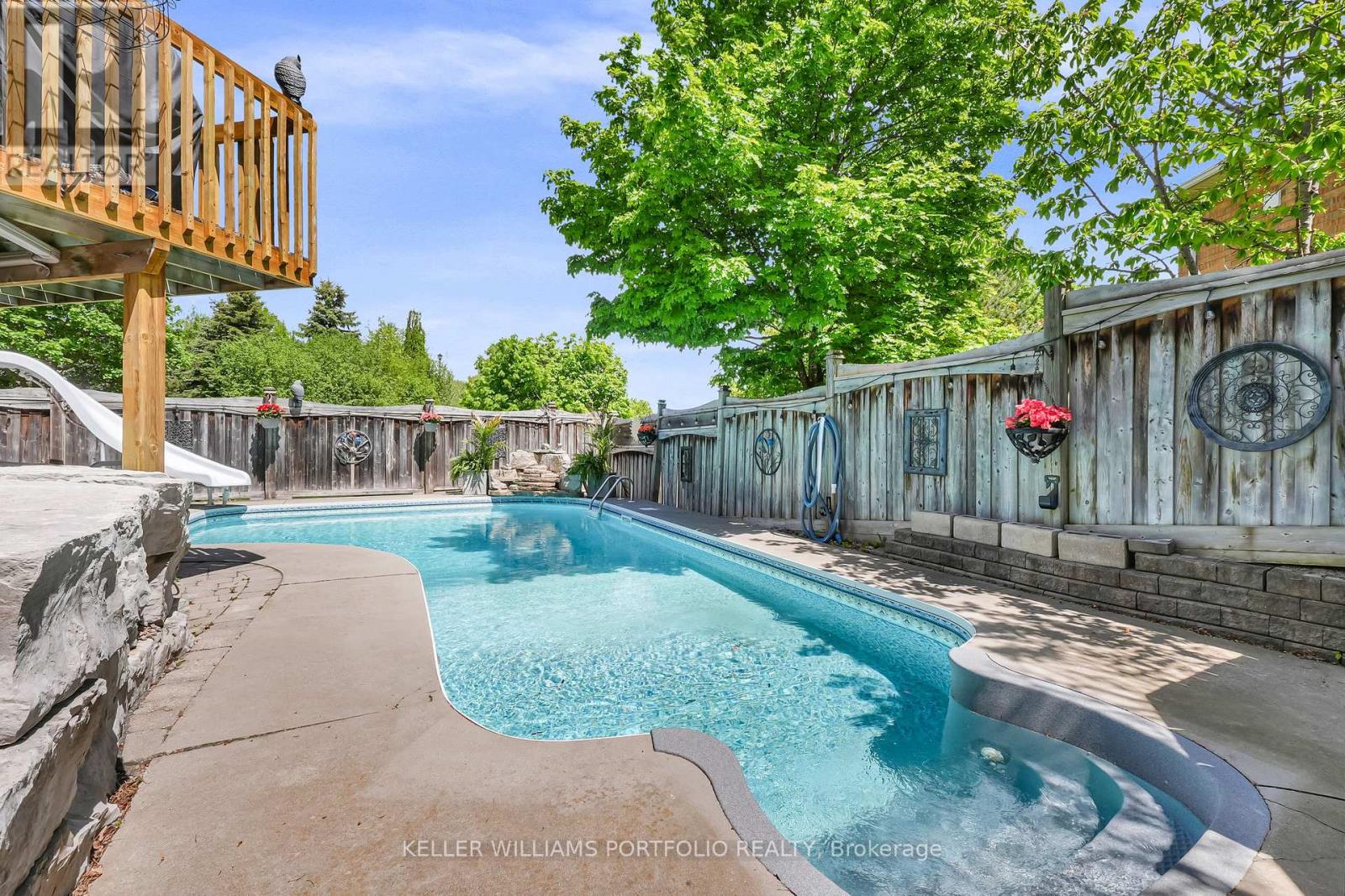 8 VISTA VIEW COURT - 27