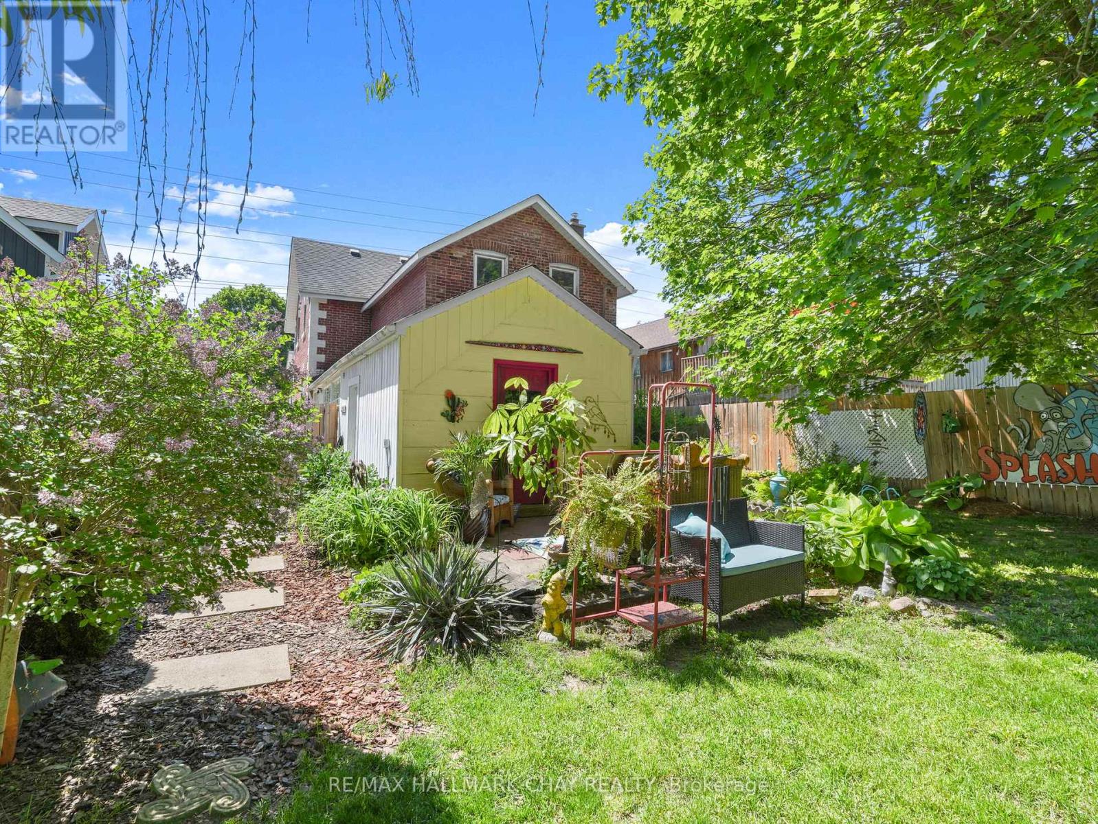 8116 MAIN STREET - 24