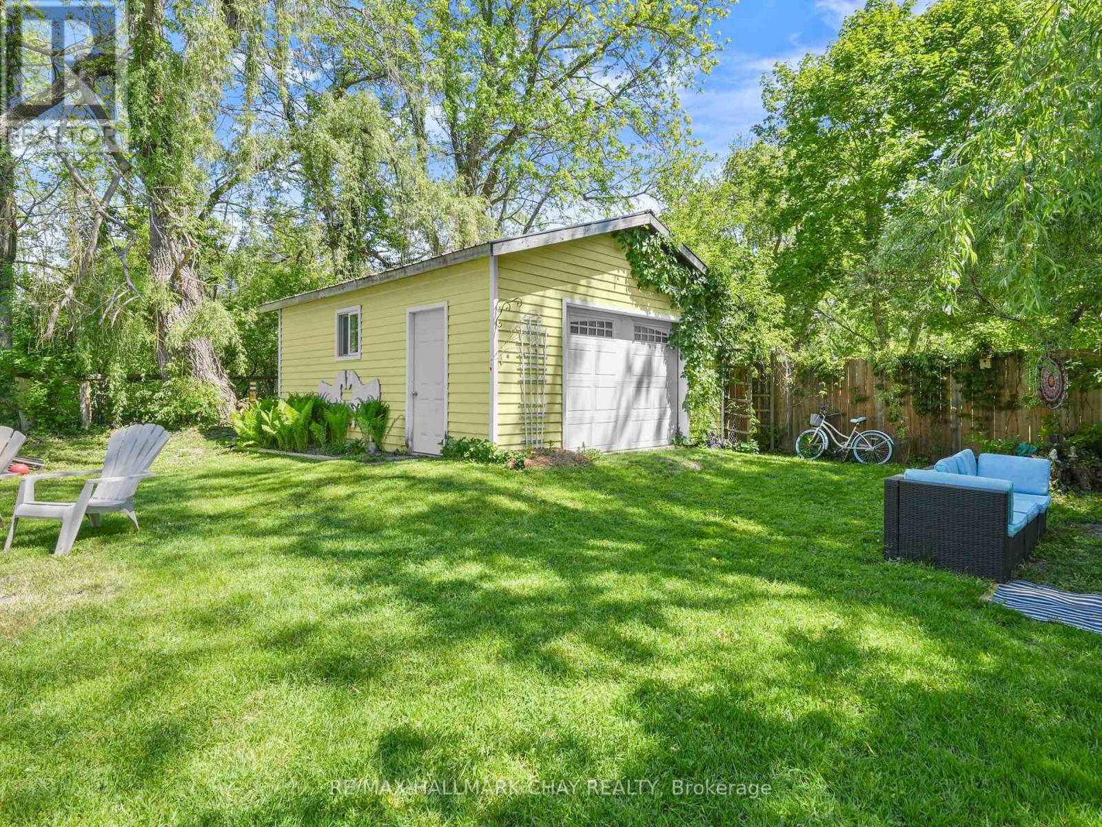 8116 MAIN STREET - 27