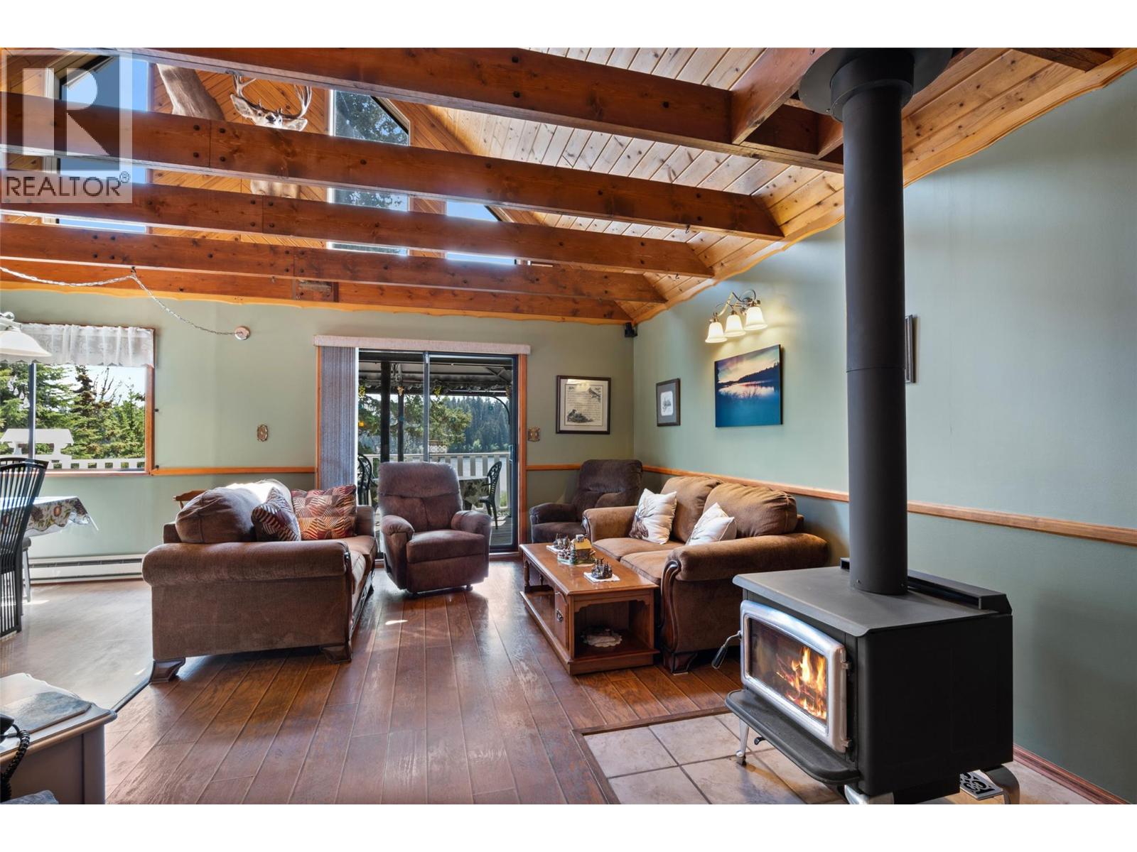 5048 Lauder Road - 4