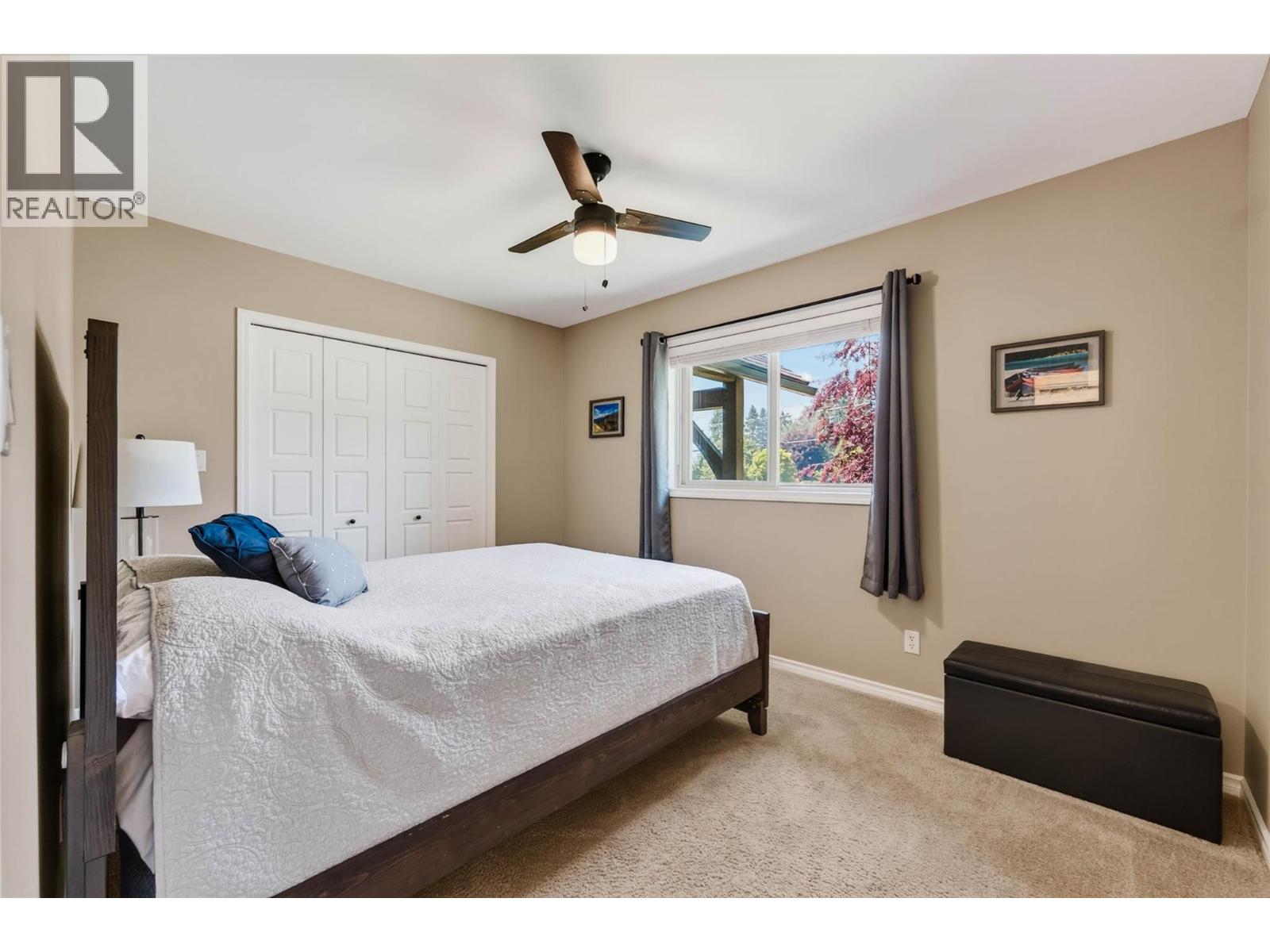 262 BRYAN Road - 20
