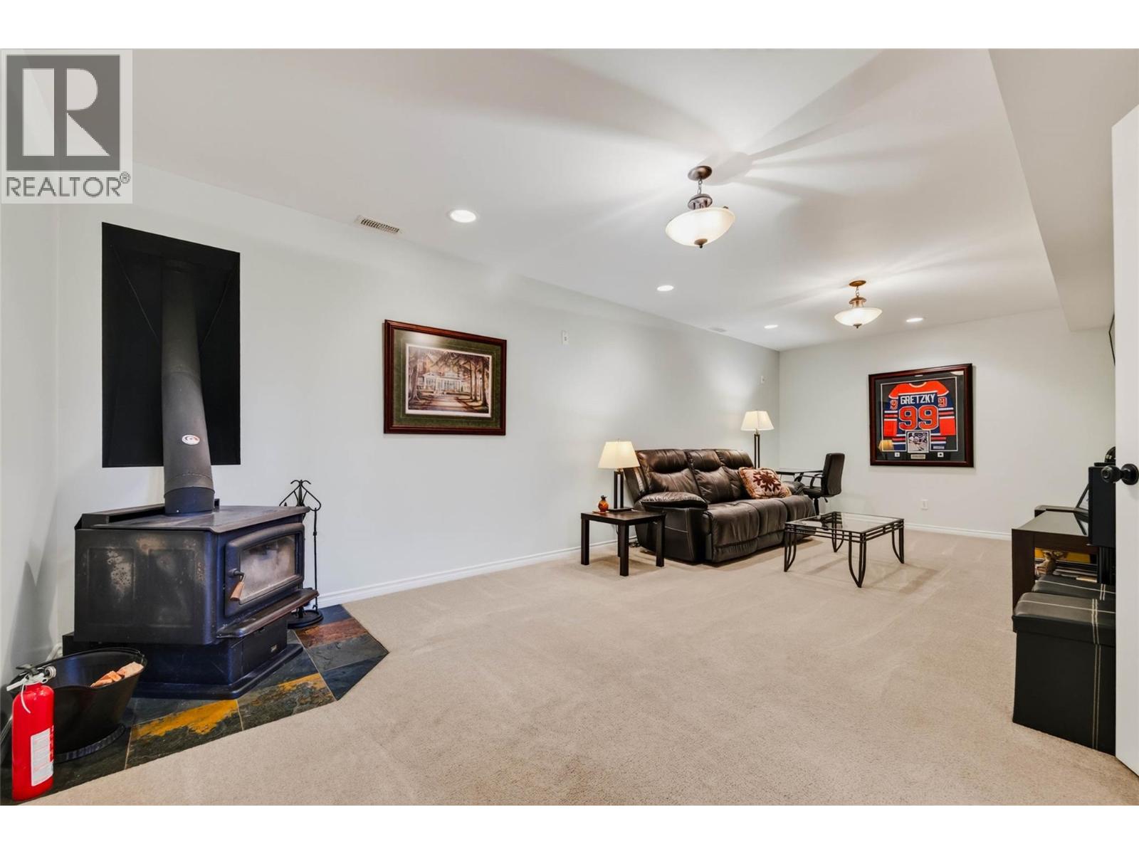 262 BRYAN Road - 28