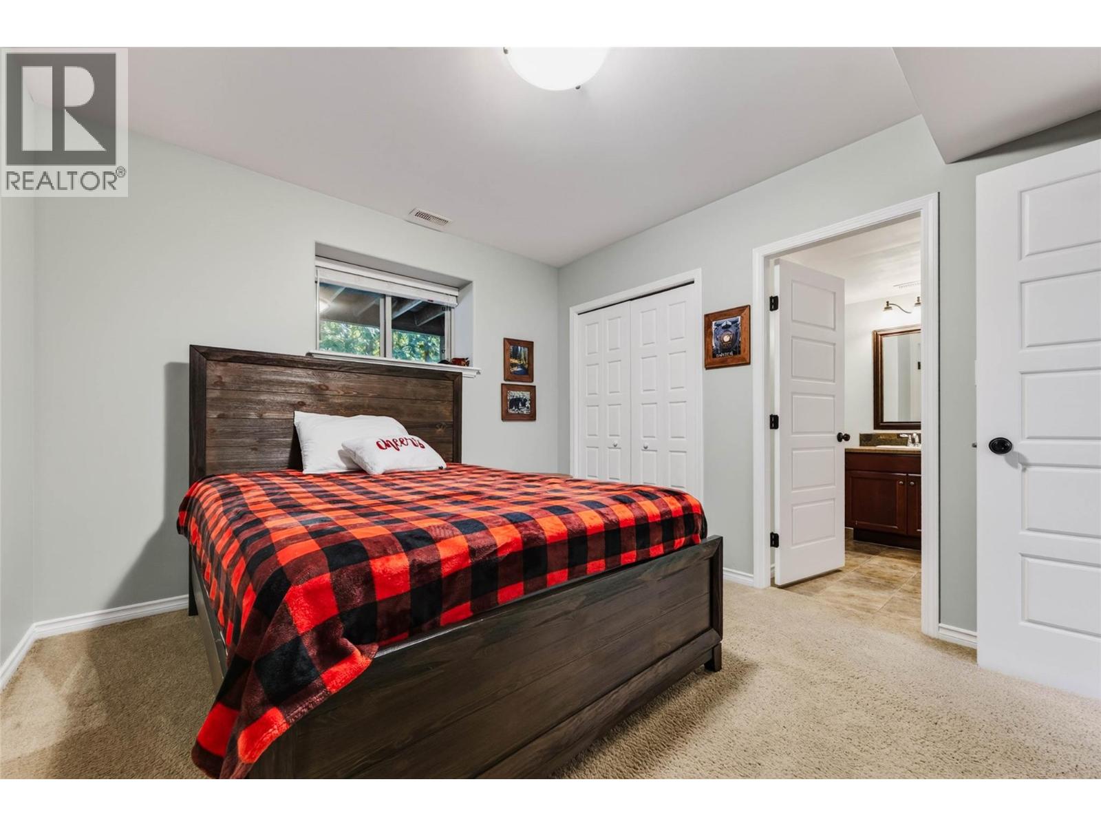 262 BRYAN Road - 33