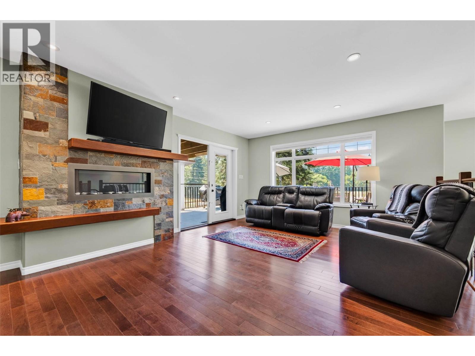 262 BRYAN Road - 13