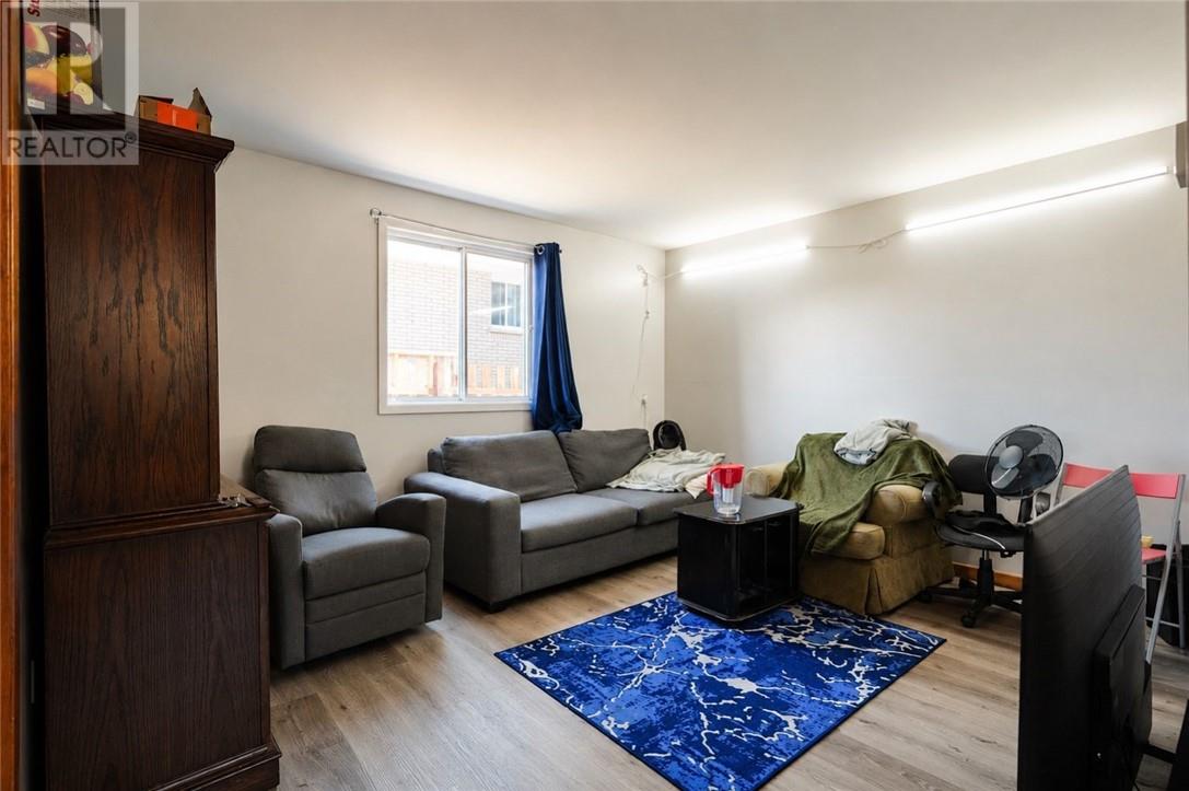 362 Dell Street - 15