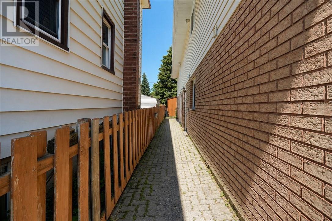 362 Dell Street - 25