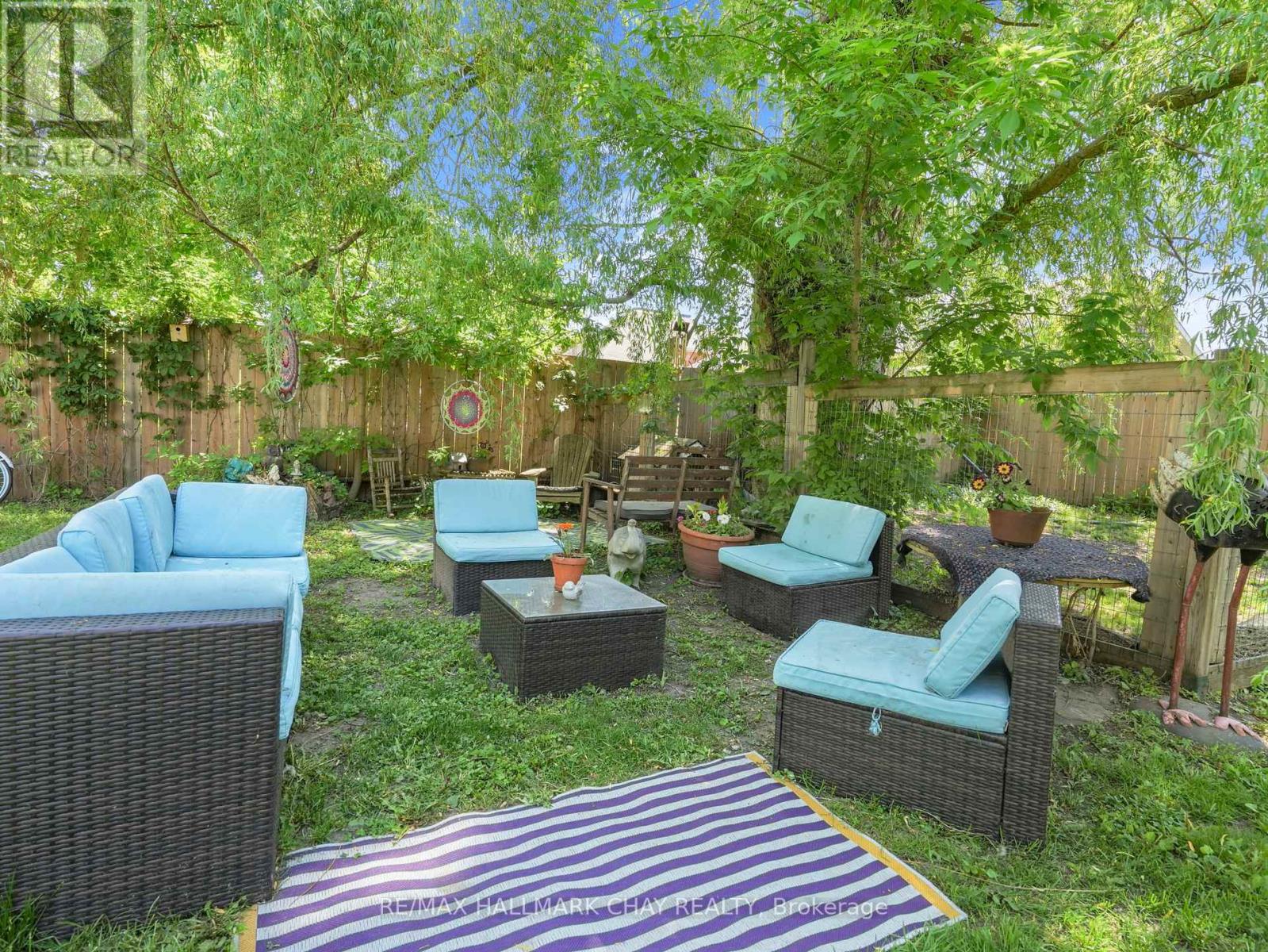 8116 MAIN STREET - 23