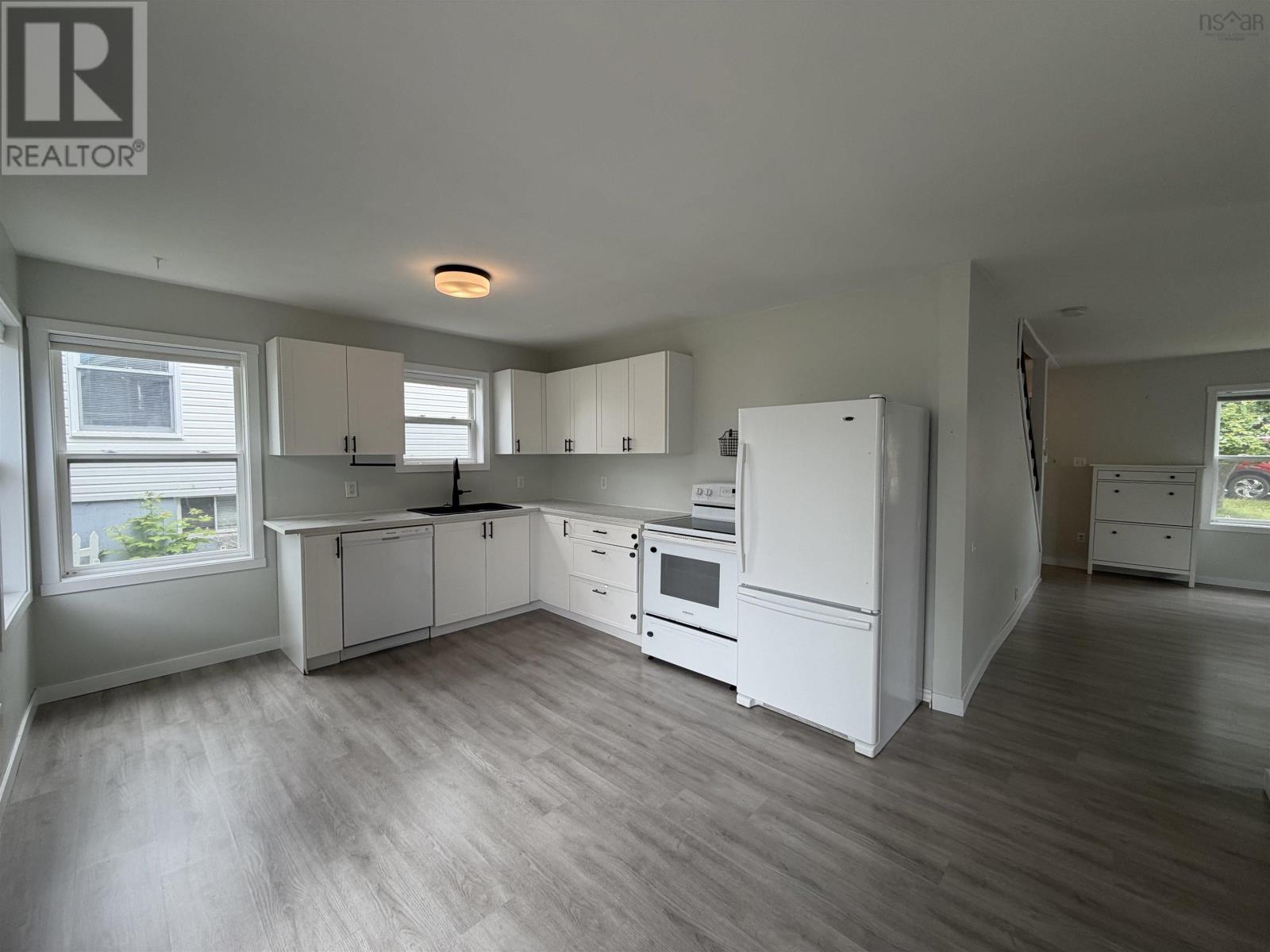 99 POPLAR Street - 12